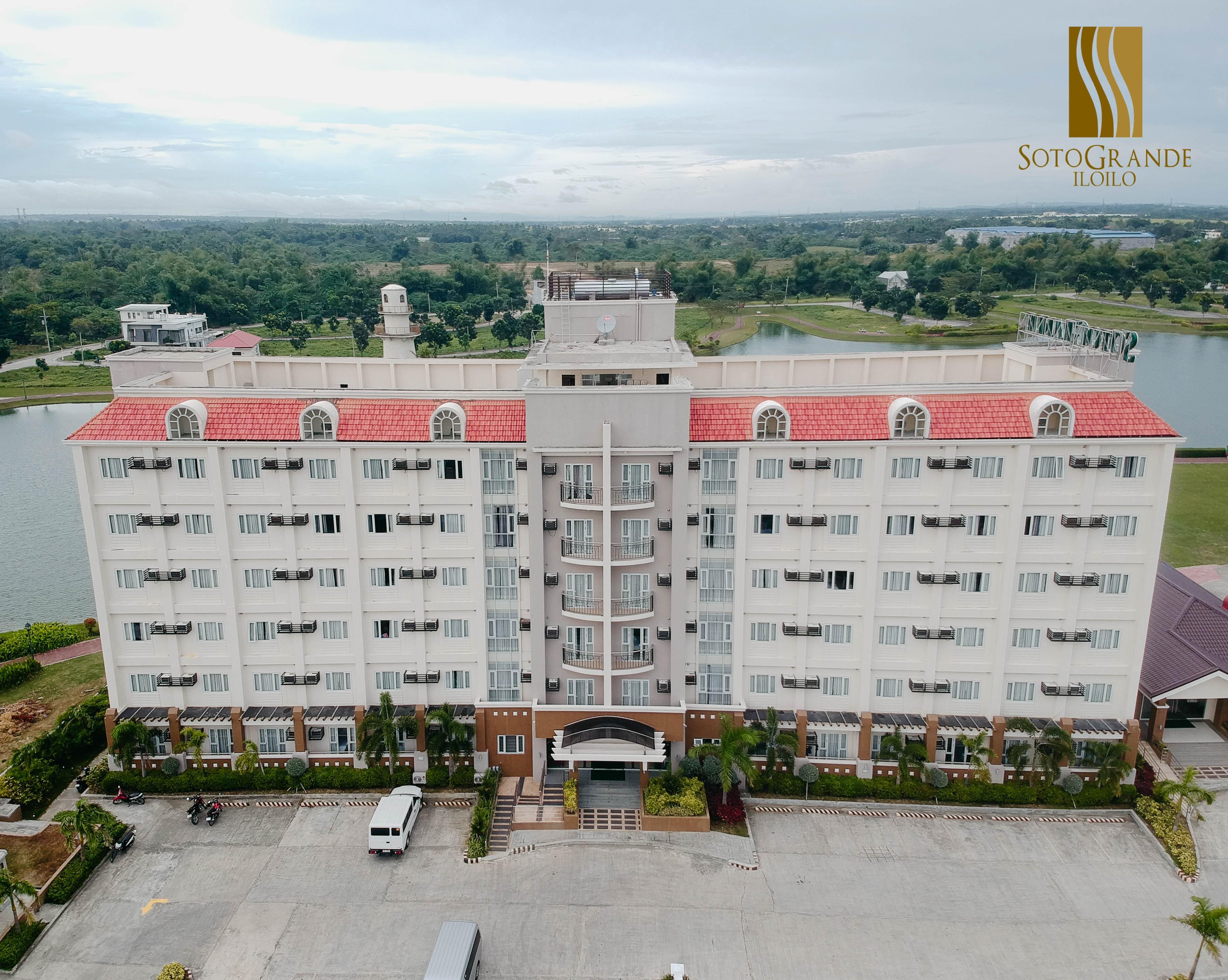 Sotogrande Iloilo Hotel Dış mekan fotoğraf