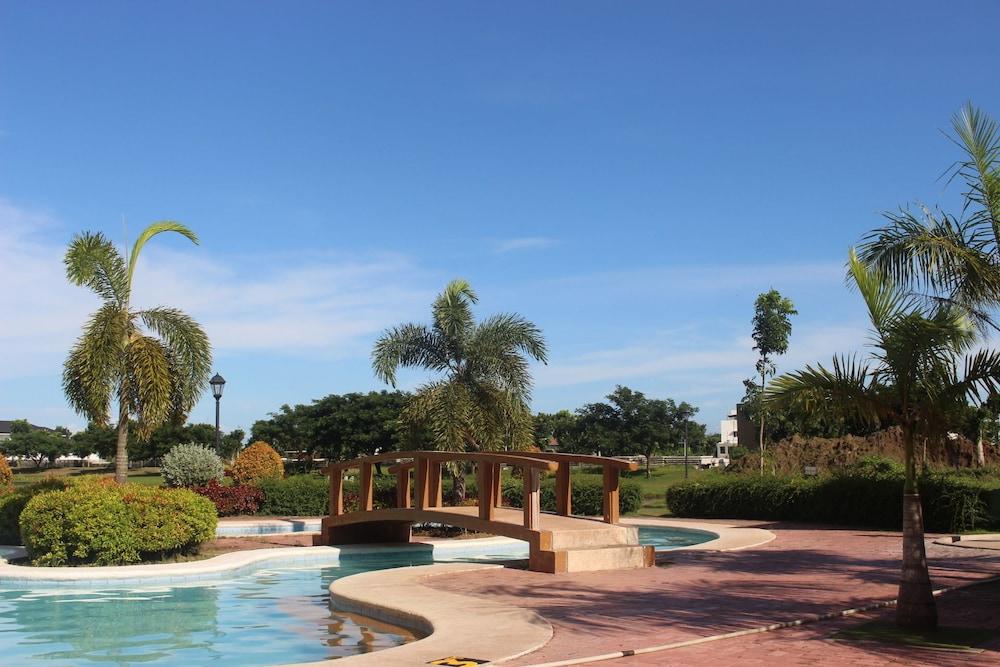 Sotogrande Iloilo Hotel Dış mekan fotoğraf