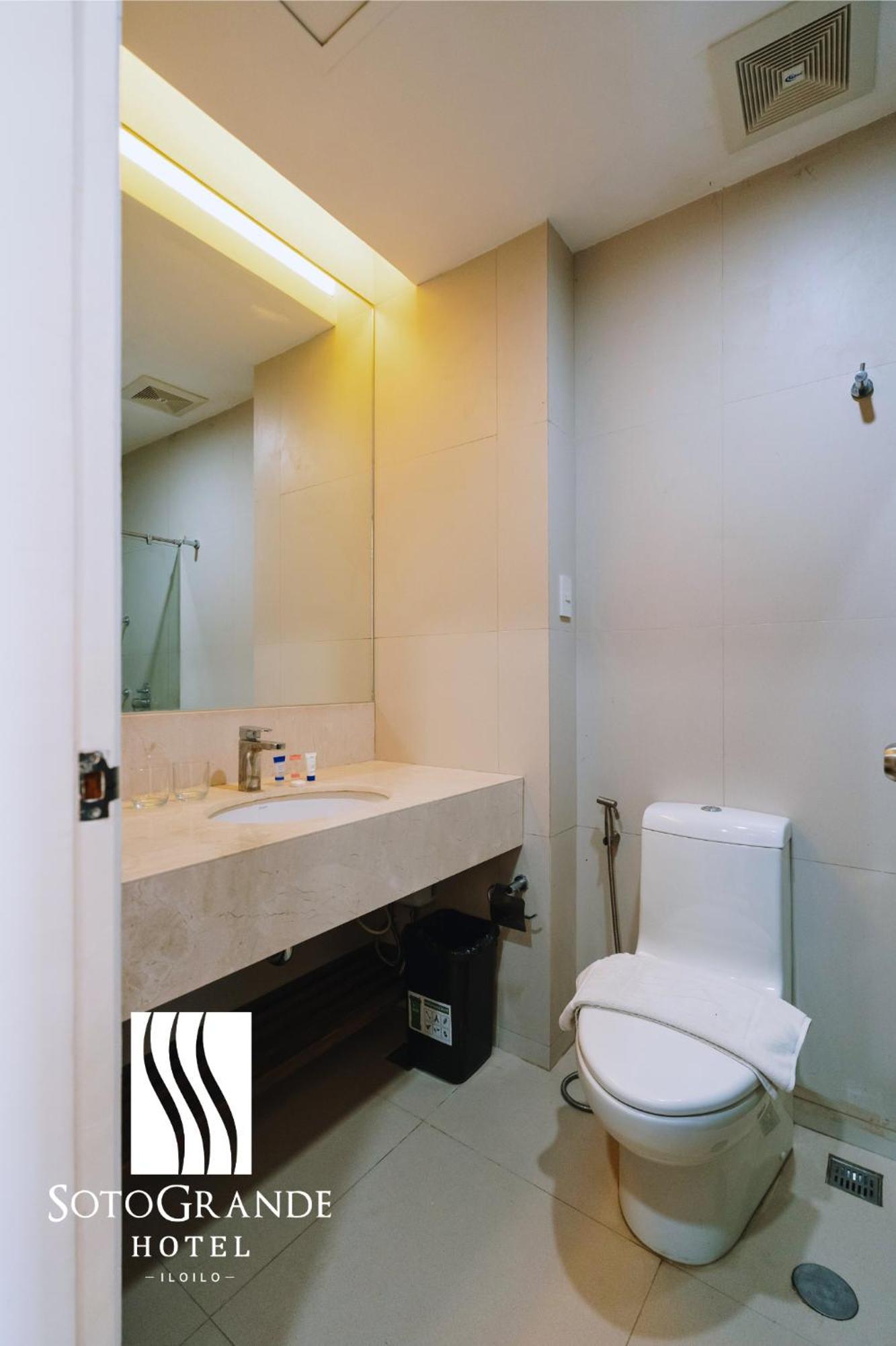 Sotogrande Iloilo Hotel Dış mekan fotoğraf